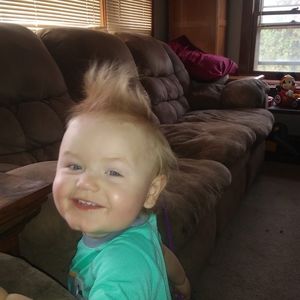 Meet your Posher, Holly